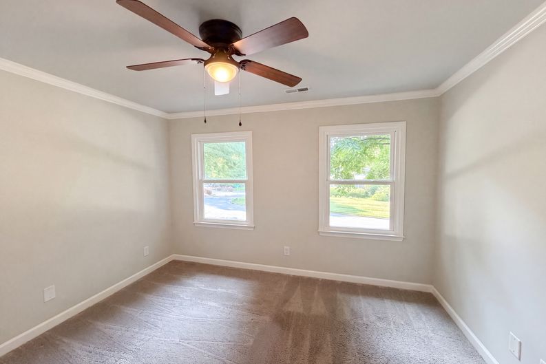 Photo 4 of 20 of 4224 Old Forge Dr, Gastonia, NC