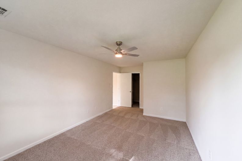Photo 17 of 25 of 6120 Dorchester Dr, Rex, GA