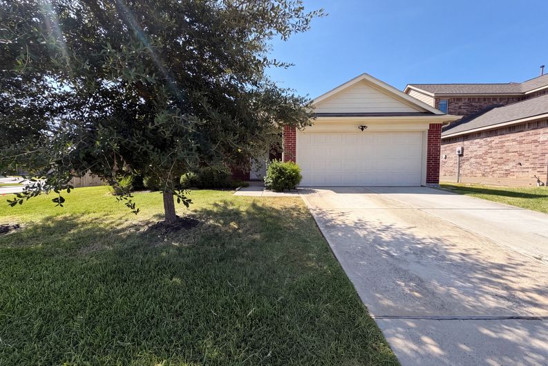 Photo 16 of 17 of 3603 Indigo Forest St, Spring, TX