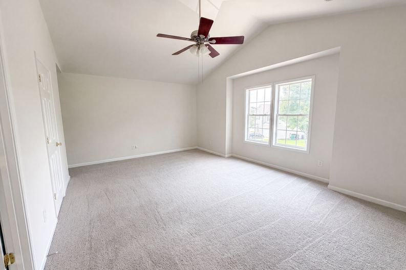 Photo 4 of 17 of 5714 Waverly Lynn Ln, Charlotte, NC