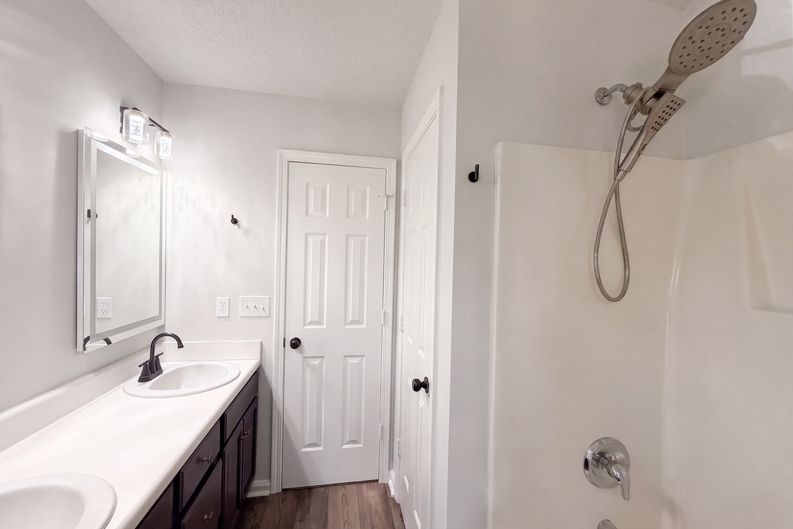 Photo 13 of 18 of 255 Rocky Point Ct, Fuquay Varina, NC