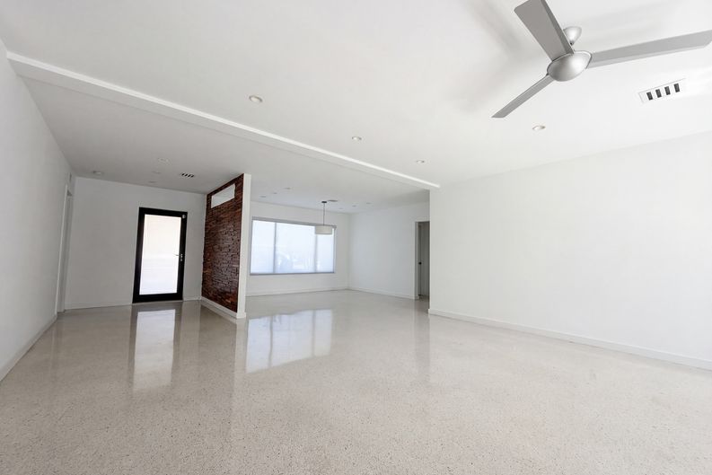 Photo 7 of 17 of 1717 NE 20th Ave, Fort Lauderdale, FL