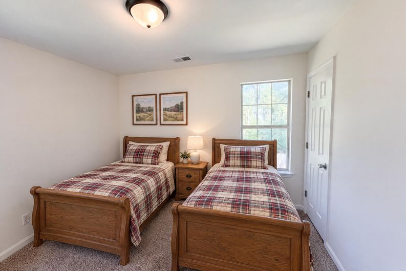 Photo 13 of 19 of 218 Stonewood Dr, West Columbia, SC
