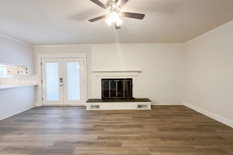 Photo 16 of 21 of 207 Gleneagles Rd E, Statesville, NC