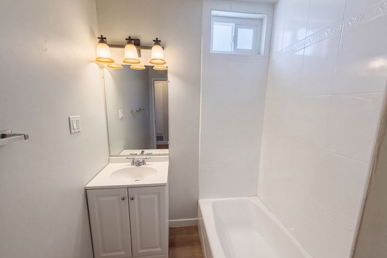 Photo 12 of 20 of 3924 Grandon Ave, San Marcos, CA