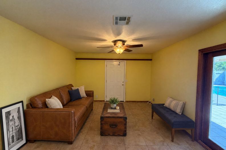 Photo 3 of 23 of 41219 Tava Ln, Hemet, CA