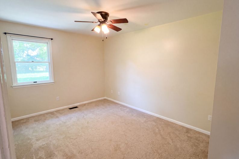 Photo 12 of 23 of 1003 Bateman Dr, Elizabeth City, NC