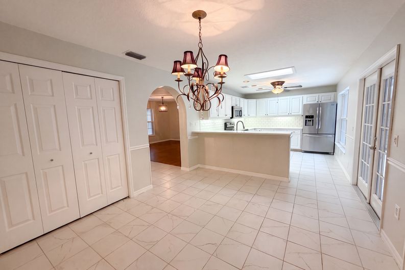 Photo 10 of 38 of 11540 Camp Dr, Dunnellon, FL