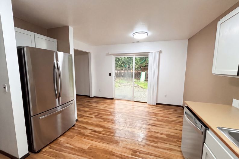 Photo 11 of 37 of 4919 106th St NE, Marysville, WA