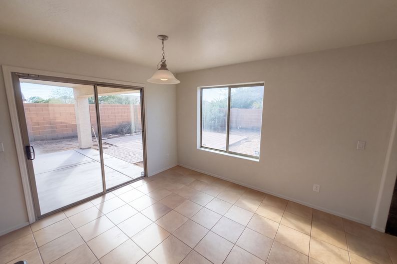 Photo 17 of 51 of 25583 W Pioneer St, Buckeye, AZ