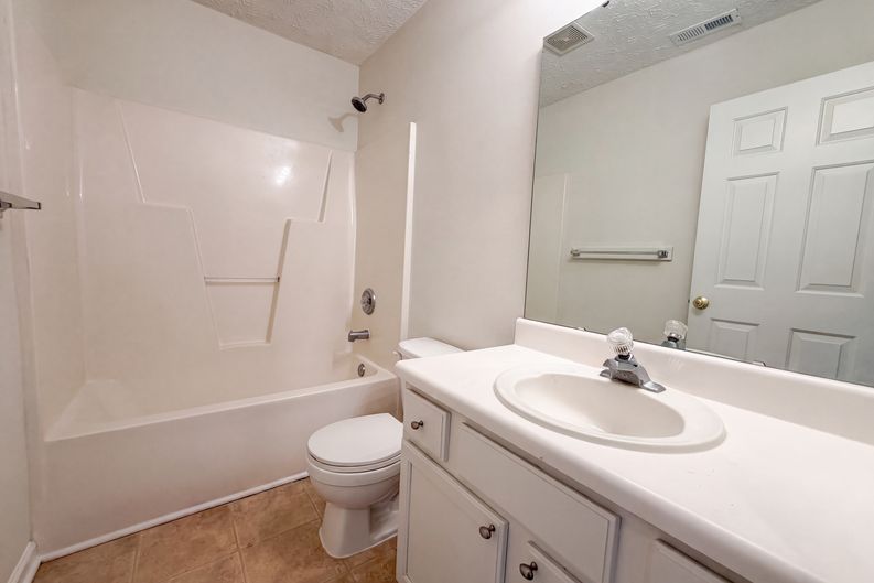 Photo 11 of 18 of 3358 Neptune Dr, Raleigh, NC