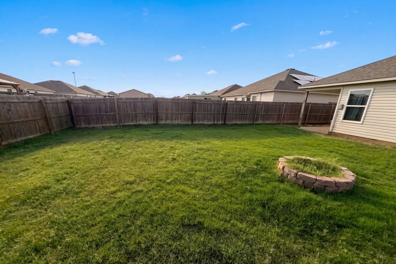 Photo 18 of 19 of 1852 Schooner Rd, El Reno, OK
