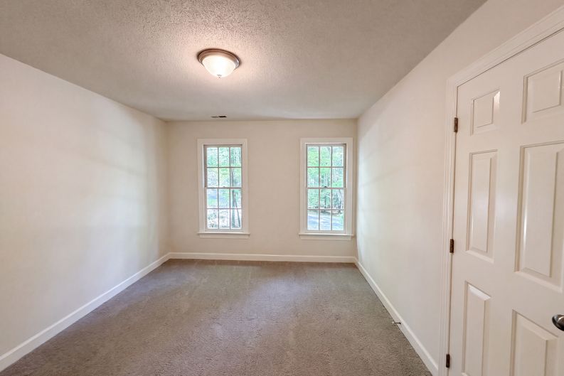 Photo 7 of 20 of 2501 Dunmore Ct, Wake Forest, NC