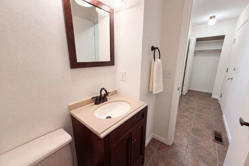 Photo 12 of 26 of 3075 E Long Cir S, Centennial, CO