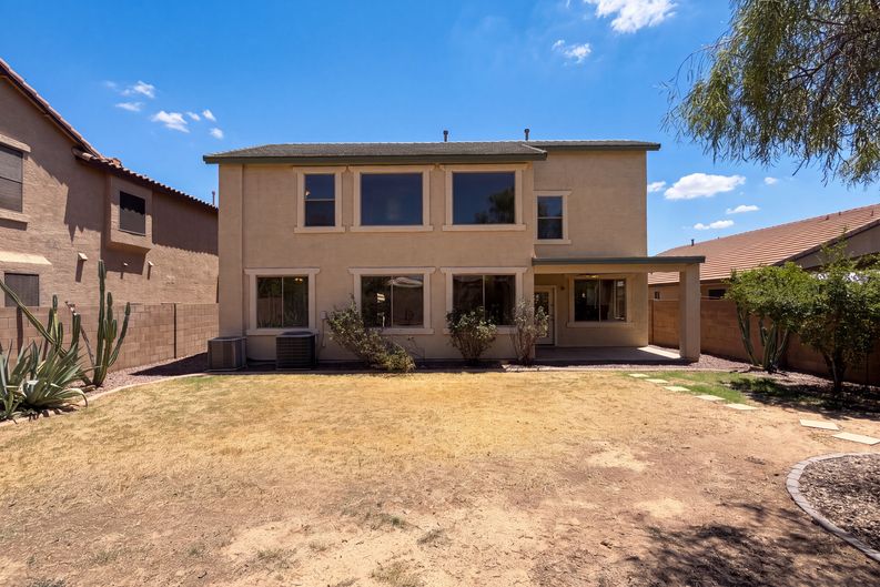 Photo 5 of 38 of 13530 W Banff Ln, Surprise, AZ