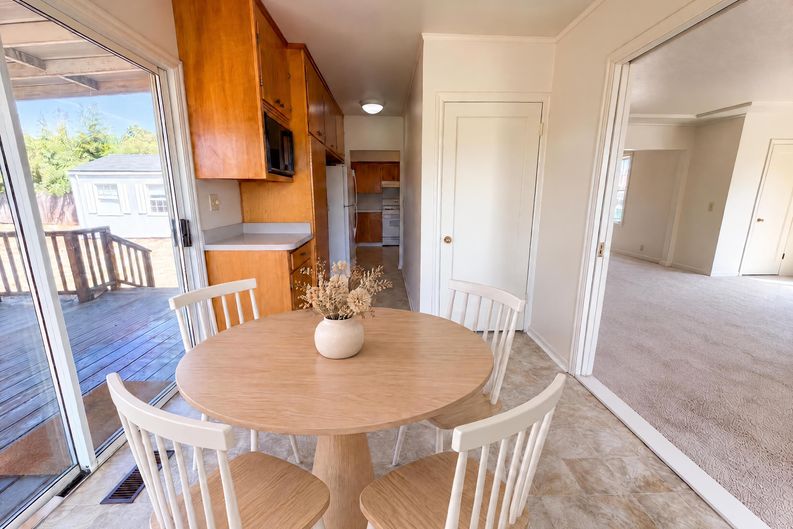 Photo 7 of 20 of 4815 SE 99th Ave, Portland, OR