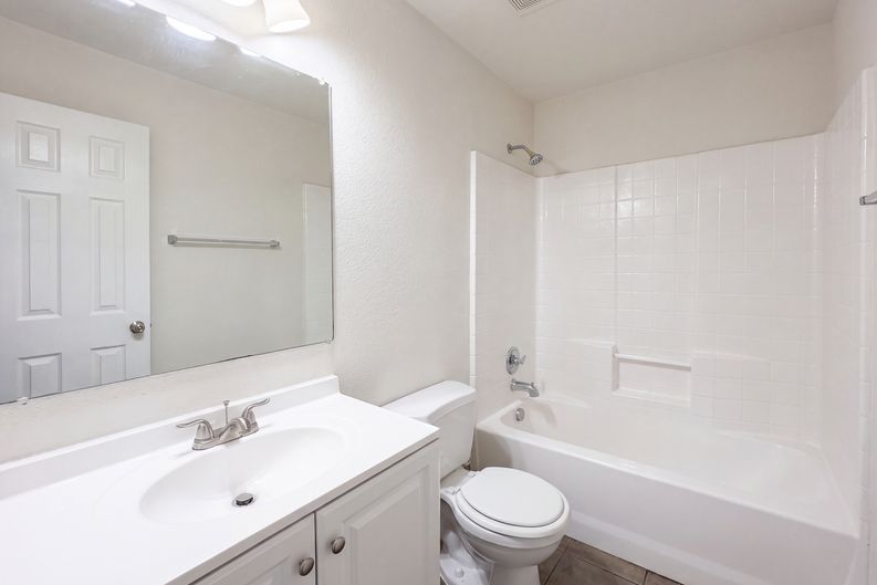 Photo 20 of 25 of 1421 Sparrow Dr, Little Elm, TX