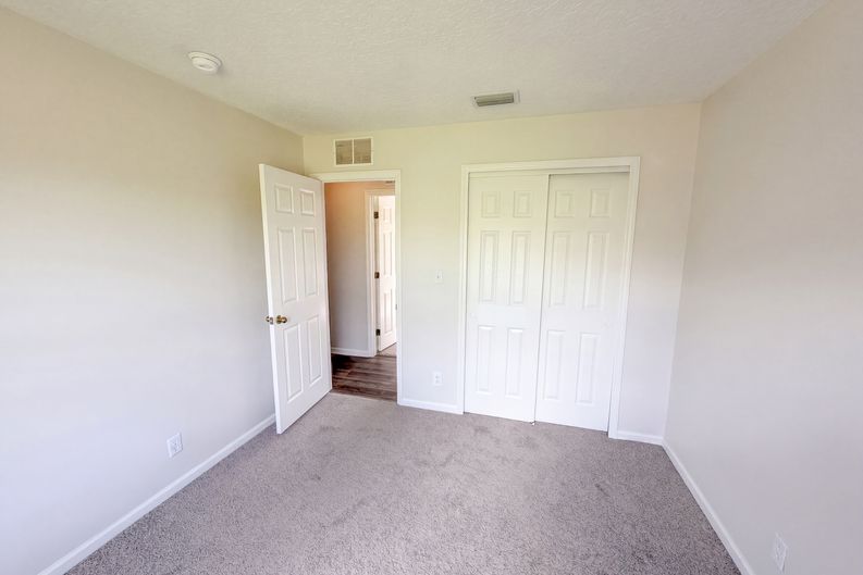 Photo 3 of 30 of 1910 Basinger Ave SW, Palm Bay, FL