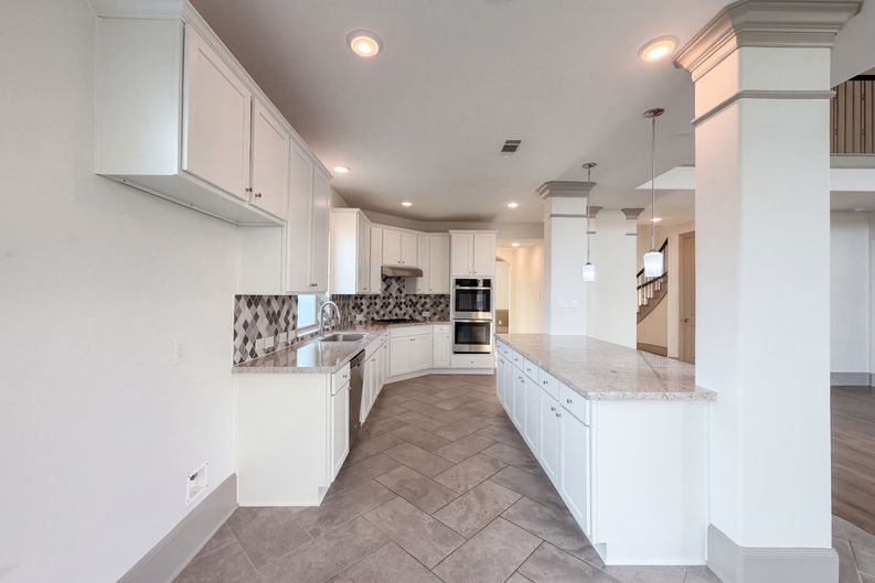 Photo 7 of 24 of 6702 Terania Cir, Katy, TX