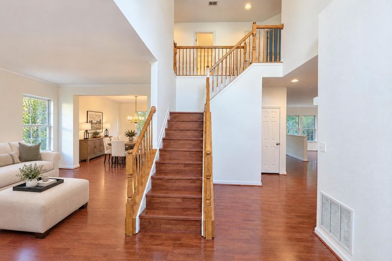 Photo 6 of 60 of 12001 Vantage Point Ct, Bristow, VA