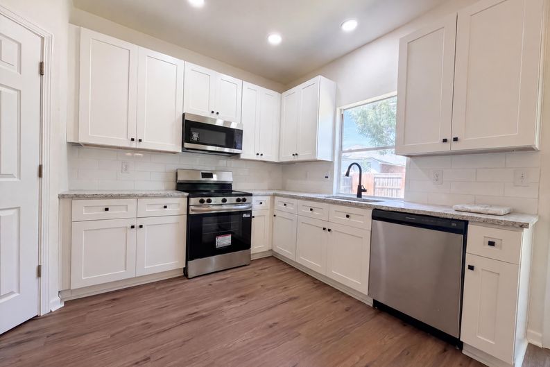 Photo 6 of 16 of 216 Lieck Cv, Cibolo, TX