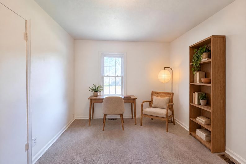Photo 4 of 17 of 410 B St, Belton, MO