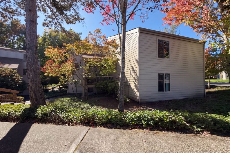 Photo 20 of 25 of 11776 SW Boones Bend Dr, Beaverton, OR