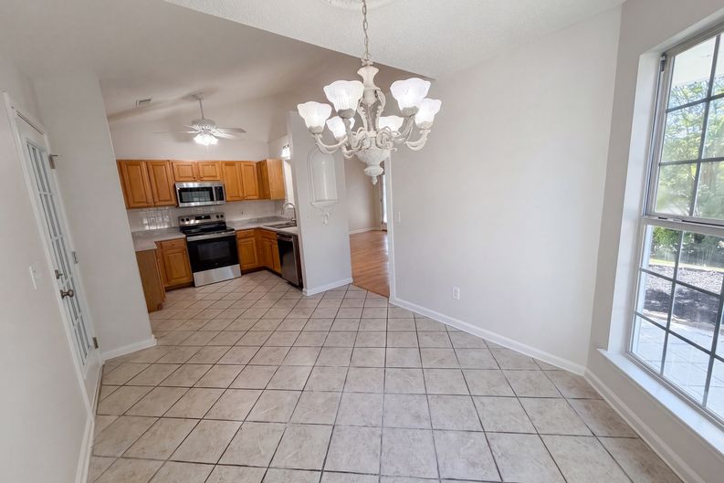 Photo 10 of 18 of 109 Crown Colony Ct, Lexington, SC