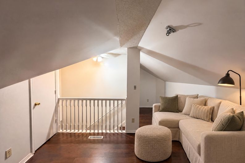 Photo 10 of 21 of 11304 E 55th Ter, Raytown, MO