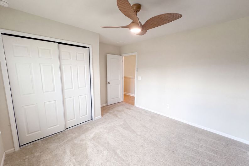 Photo 11 of 25 of 142 Lucca Dr, Summerville, SC