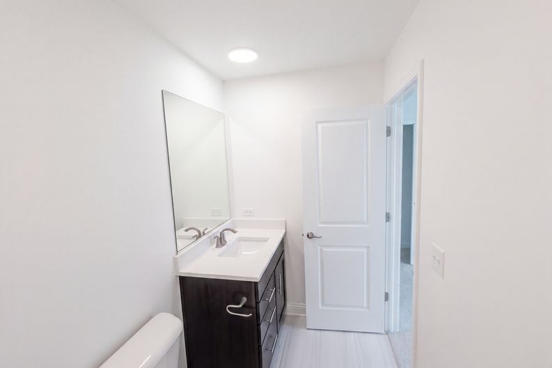 Photo 30 of 47 of 1856 Chandolin Ln, Elgin, IL