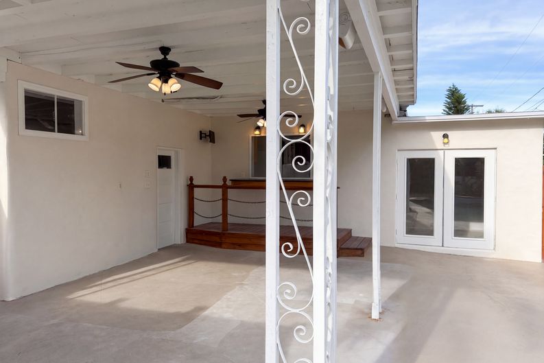 Photo 11 of 34 of 601 Myrtle Way S, Saint Petersburg, FL