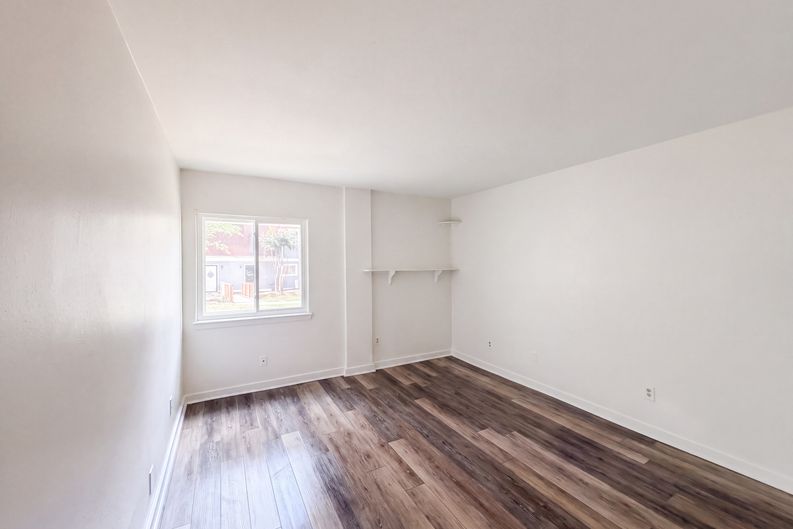 Photo 9 of 16 of 7040 Longstreet Dr, Raleigh, NC