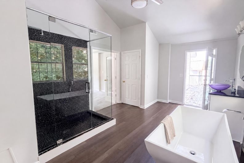 Photo 11 of 23 of 6226 Dumont Ln, Charlotte, NC
