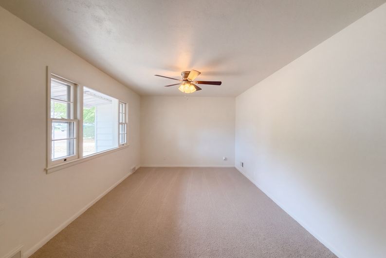 Photo 7 of 37 of 2428 15th Avenue Ct, Greeley, CO