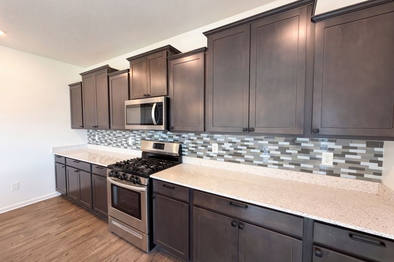 Photo 9 of 44 of 1045 Bent Branch Ln, Greenwood, IN