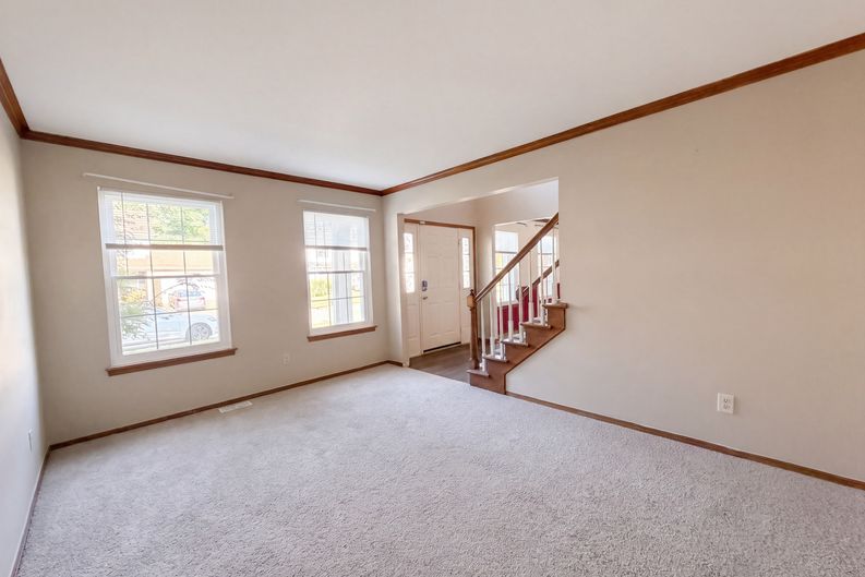 Photo 8 of 30 of 923 Keeneland Rd, Florissant, MO