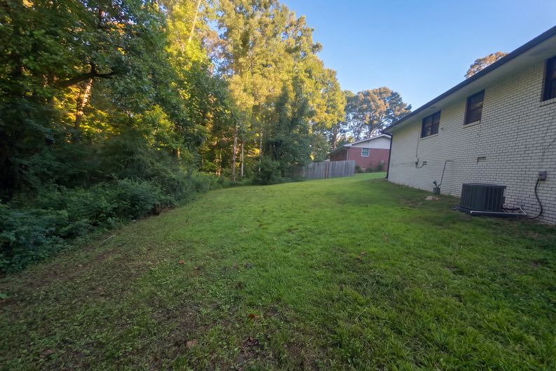 Photo 21 of 33 of 6489 N Sweetwater Rd, Lithia Springs, GA
