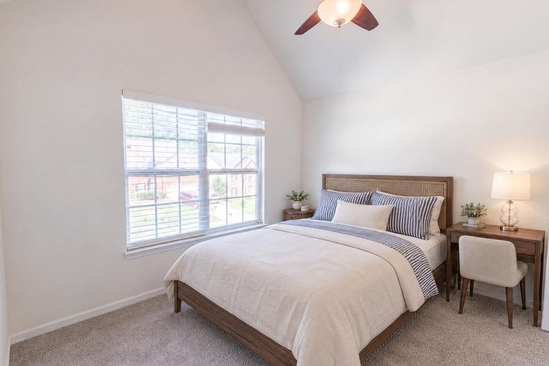 Photo 9 of 25 of 330 Oxnard Cir SW, Atlanta, GA