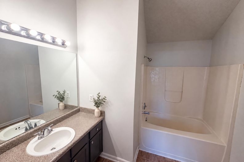 Photo 12 of 20 of 7553 Rutgers Cir, Fairburn, GA