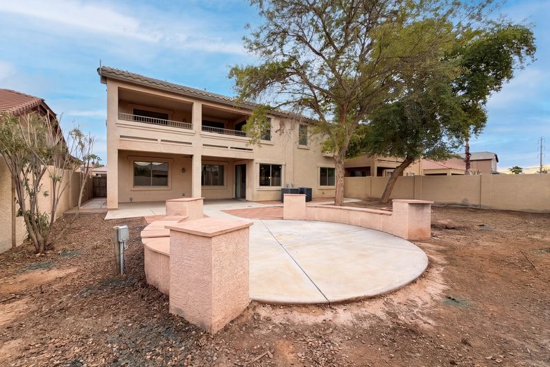 Photo 5 of 25 of 41096 W Novak Ln, Maricopa, AZ