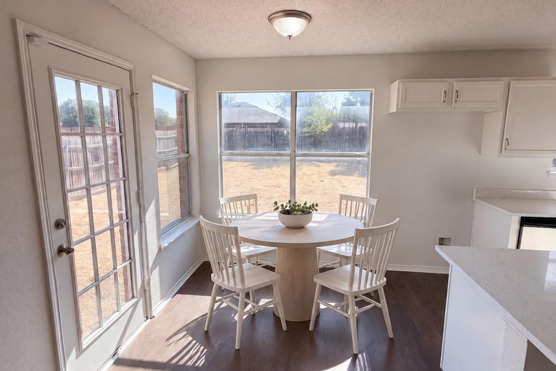Photo 7 of 24 of 441 Longshore Dr, Little Elm, TX