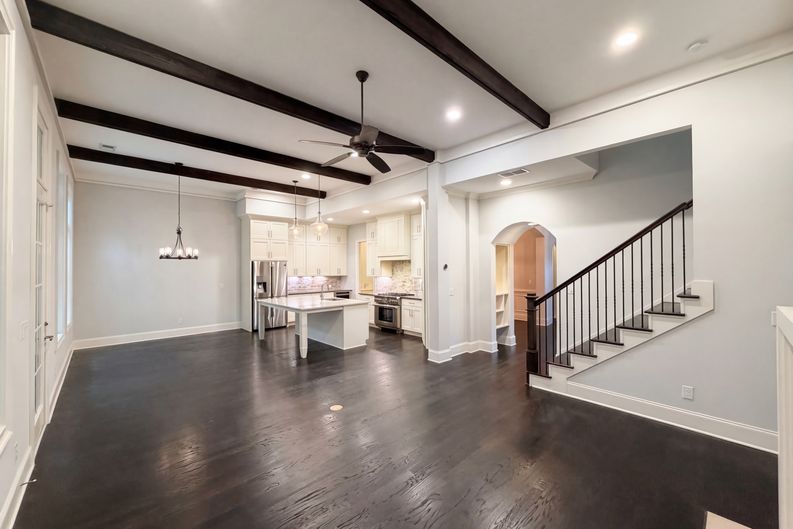 Photo 7 of 38 of 1803 Kent Ave, Dunwoody, GA