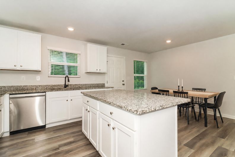 Photo 10 of 22 of 309 Muskogee Dr, Dallas, GA