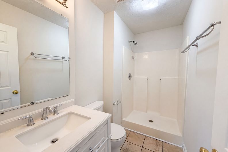 Photo 15 of 23 of 5170 Hickory Hollow Pkwy, Antioch, TN