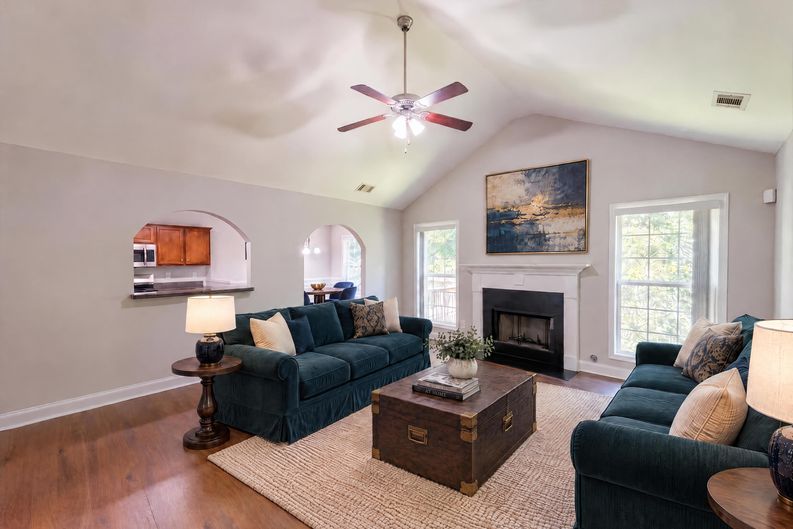 Photo 24 of 32 of 4468 Karron Dr, Powder Springs, GA