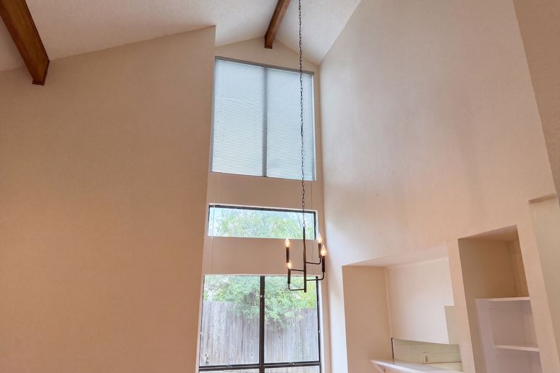 Photo 6 of 16 of 3801 Menchaca Rd, Austin, TX