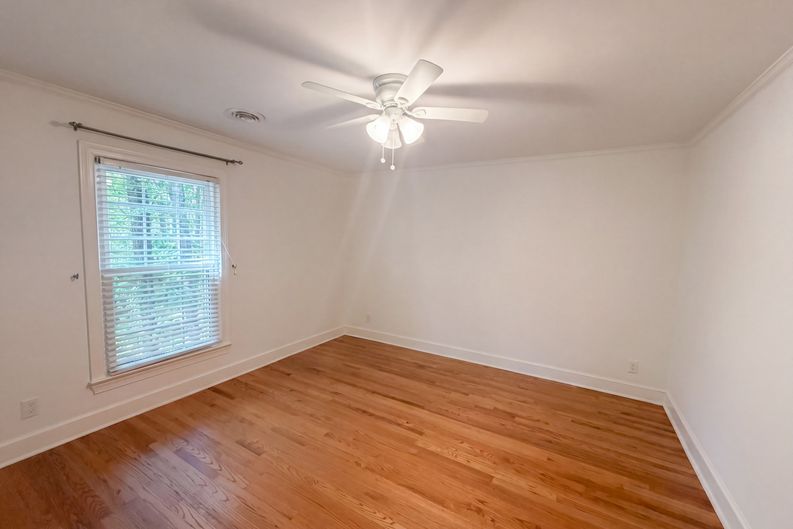 Photo 11 of 24 of 112 Queensferry Rd, Cary, NC