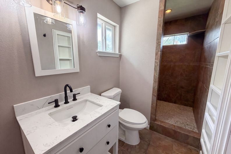 Photo 18 of 23 of 1356 Timberwood Trl, New Braunfels, TX