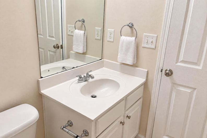 Photo 14 of 23 of 13249 Marrywood Ct, Alpharetta, GA